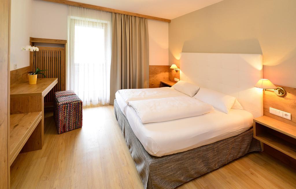 Residence Alpenrose Ahrntal Rum bild