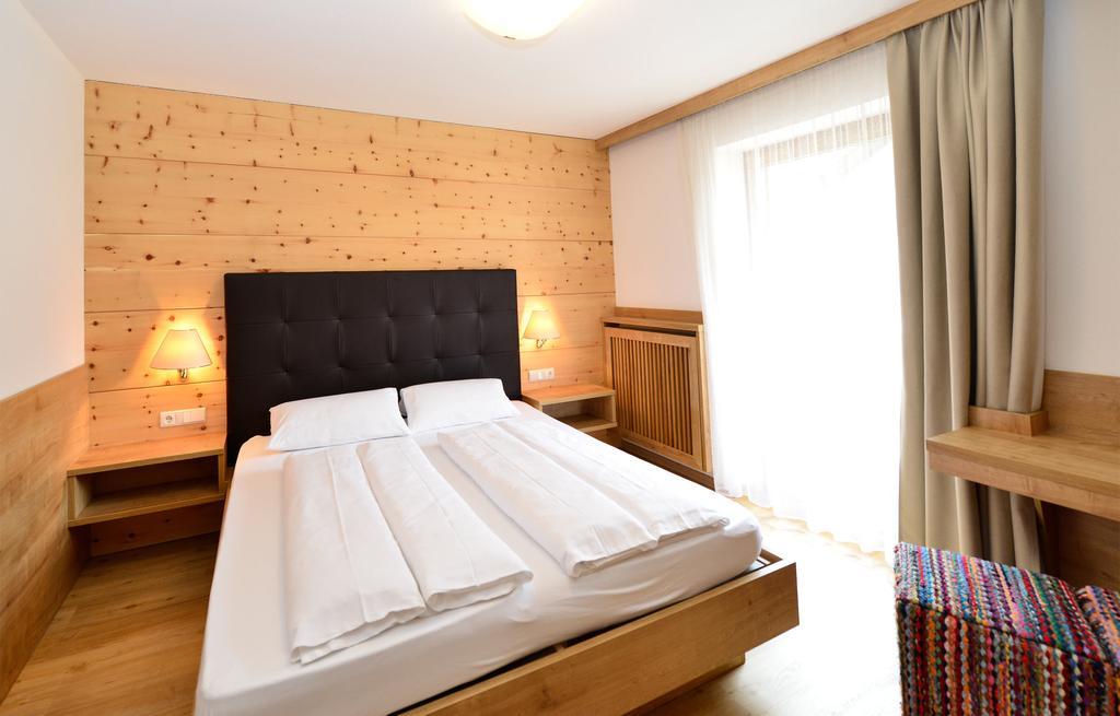 Residence Alpenrose Ahrntal Rum bild