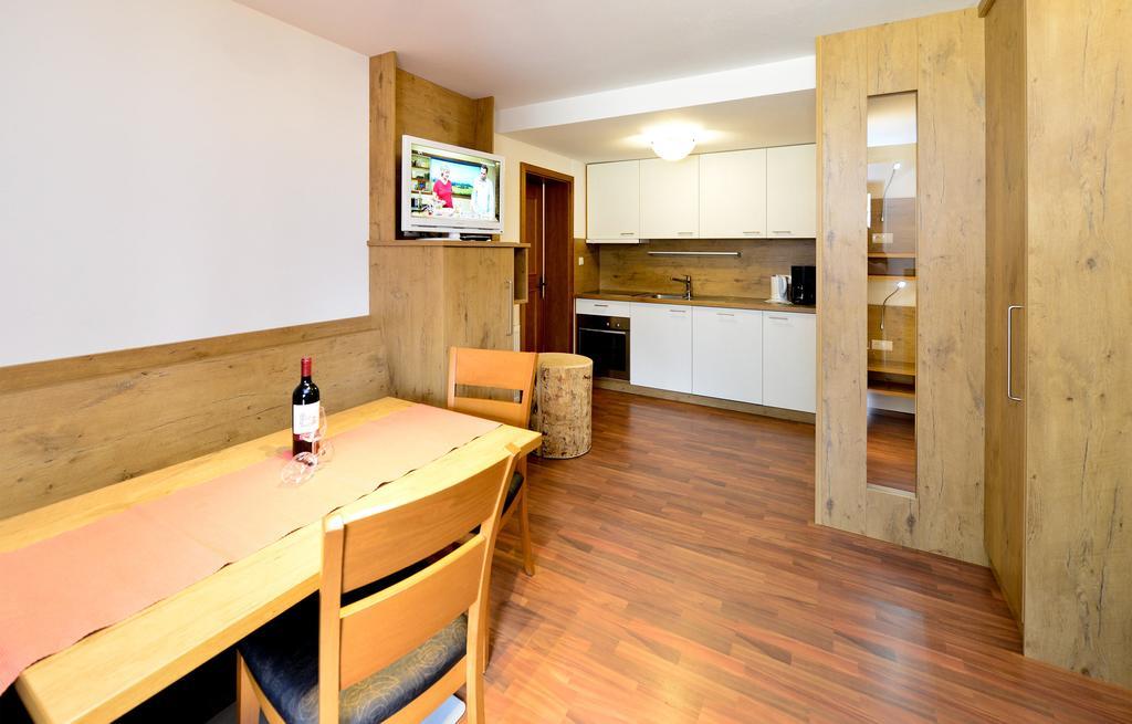 Residence Alpenrose Ahrntal Rum bild
